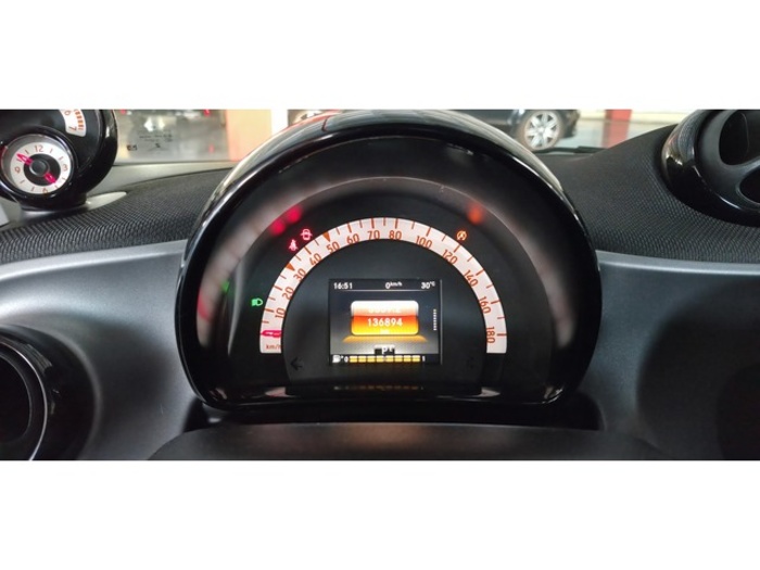 SmartForTwo Coupe 66 Passion 66 kW (90 CV) Vehículo usado en Barcelona - 15 SmartForTwo Coupe 66 Passion 66 kW (90 CV) Vehículo usado en Barcelona - 15
