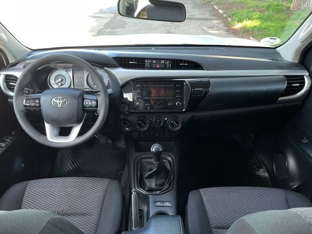 ToyotaHilux 2.4 D-4D Doble Cabina GX 110 kW (150 CV) Vehículo usado en Barcelona - 13