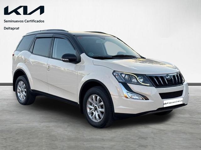 MahindraXUV500 2.2 D W8 FWD (4X2) 7 Plazas 103 kW (140 CV) Vehículo usado en Barcelona - 2