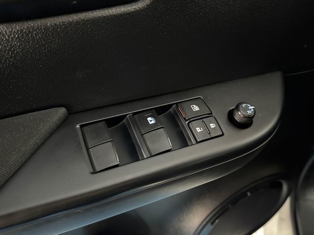 ToyotaHilux 2.4 D-4D Doble Cabina GX 110 kW (150 CV) Vehículo usado en Barcelona - 14