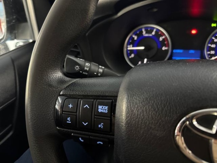 ToyotaHilux 2.4 D-4D Doble Cabina GX 110 kW (150 CV) Vehículo usado en Barcelona - 20 ToyotaHilux 2.4 D-4D Doble Cabina GX 110 kW (150 CV) Vehículo usado en Barcelona - 20
