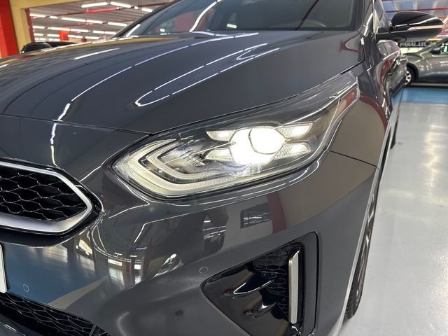 KiaProCeed 1.4 T-GDI GT Line 103 kW (140 CV) Vehículo usado en Barcelona - 25