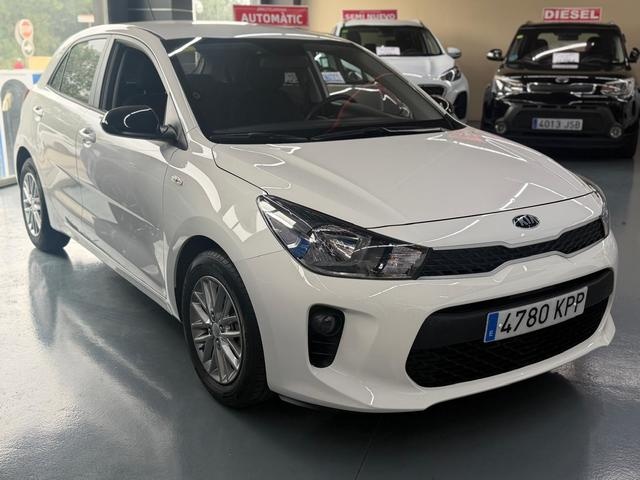 KiaRio 1.2 CVVT Concept 62 kW (84 CV) Vehículo usado en Barcelona - 1