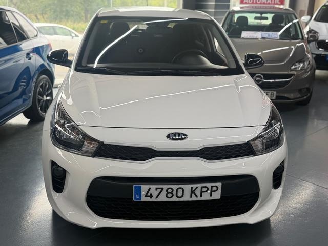 KiaRio 1.2 CVVT Concept 62 kW (84 CV) Vehículo usado en Barcelona - 2