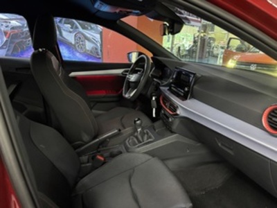 SEAT Ibiza 1.0 TSI S&S FR XS 85 kW (115 CV) SEAT Ibiza 1.0 TSI S&S FR XS 85 kW (115 CV)