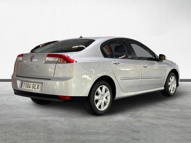 RenaultLaguna 2.0 16v Dynamique 103 kW (140 CV) Vehículo usado en Barcelona - 6
