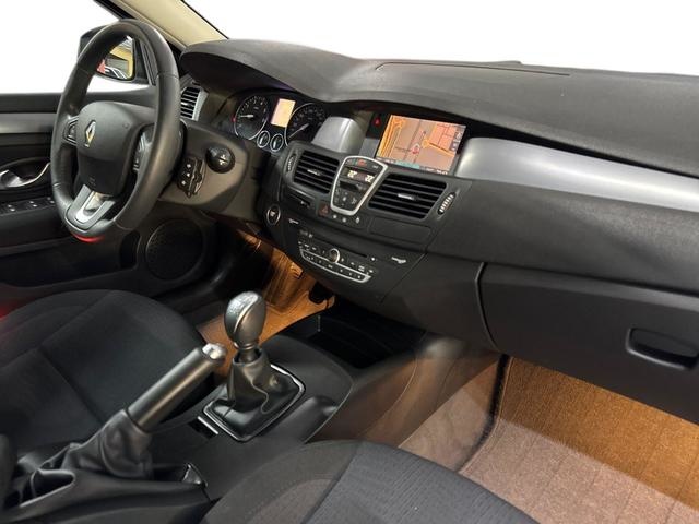 RenaultLaguna 2.0 16v Dynamique 103 kW (140 CV) Vehículo usado en Barcelona - 10 RenaultLaguna 2.0 16v Dynamique 103 kW (140 CV) Vehículo usado en Barcelona - 10