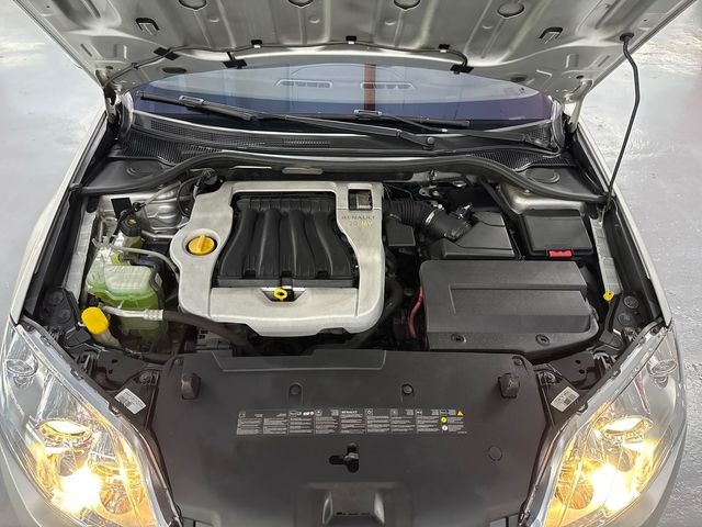 RenaultLaguna 2.0 16v Dynamique 103 kW (140 CV) Vehículo usado en Barcelona - 25 RenaultLaguna 2.0 16v Dynamique 103 kW (140 CV) Vehículo usado en Barcelona - 25