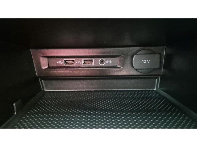 VolkswagenTiguan Sport 2.0 TDI 110 kW (150 CV) Vehículo usado en Barcelona - 31 VolkswagenTiguan Sport 2.0 TDI 110 kW (150 CV) Vehículo usado en Barcelona - 31