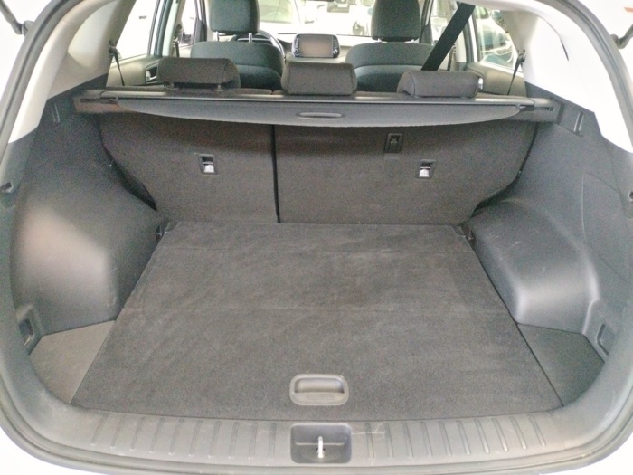 Hyundai Tucson 1.6 CRDI 48V SLE Sky 4x2 85 kW (116 CV) - foto 12 de Hyundai Tucson Hyundai Tucson 1.6 CRDI 48V SLE Sky 4x2 85 kW (116 CV) - foto 12 de Hyundai Tucson