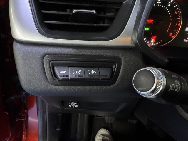 RenaultCaptur Zen TCe 74 kW (100 CV) GLP Vehículo usado en Barcelona - 8 RenaultCaptur Zen TCe 74 kW (100 CV) GLP Vehículo usado en Barcelona - 8