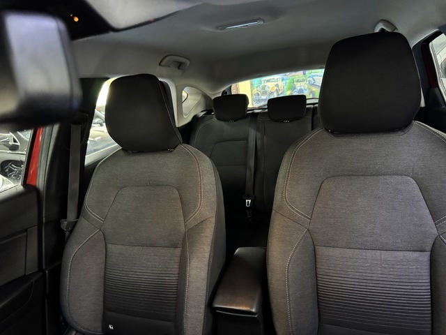 RenaultCaptur Zen TCe 74 kW (100 CV) GLP Vehículo usado en Barcelona - 17