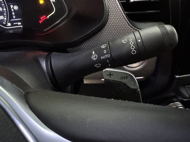 RenaultArkana Zen TCe 103 kW (140 CV) EDC Microhíbrido Vehículo usado en Barcelona - 23