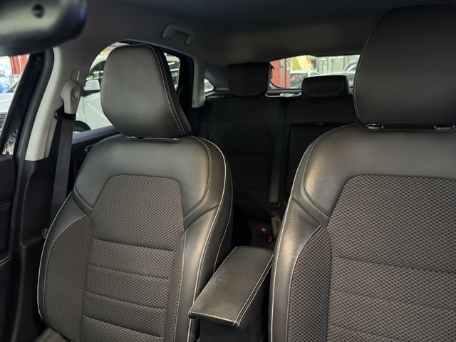 RenaultArkana Zen TCe 103 kW (140 CV) EDC Microhíbrido Vehículo usado en Barcelona - 28