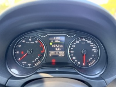 Audi A3 Sportback 2.0 TFSI quattro 140 kW (190 CV) S tronic Audi A3 Sportback 2.0 TFSI quattro 140 kW (190 CV) S tronic