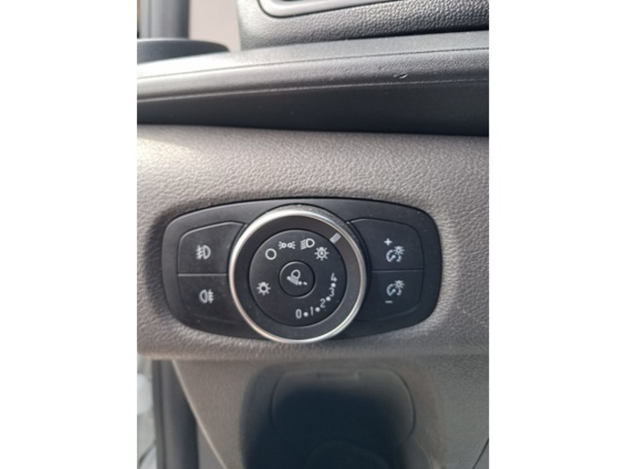 FordTransit Custom Kombi 2.0 TDCI 320 L1 Trend 125 kW (170 CV) Vehículo usado en Barcelona - 16 FordTransit Custom Kombi 2.0 TDCI 320 L1 Trend 125 kW (170 CV) Vehículo usado en Barcelona - 16