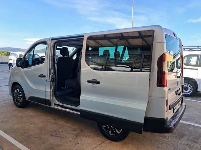RenaultTrafic dCi 125 Passenger Combi TT Largo Energy Ed. 92 kW (125 CV) Vehículo usado en Barcelona - 6
