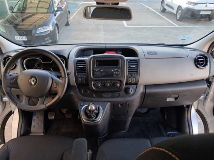 RenaultTrafic dCi 125 Passenger Combi TT Largo Energy Ed. 92 kW (125 CV) Vehículo usado en Barcelona - 8 RenaultTrafic dCi 125 Passenger Combi TT Largo Energy Ed. 92 kW (125 CV) Vehículo usado en Barcelona - 8