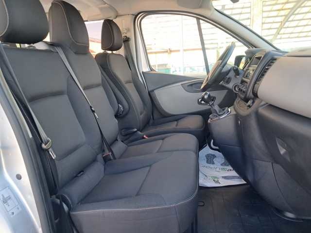 RenaultTrafic dCi 125 Passenger Combi TT Largo Energy Ed. 92 kW (125 CV) Vehículo usado en Barcelona - 13