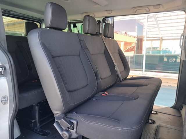 RenaultTrafic dCi 125 Passenger Combi TT Largo Energy Ed. 92 kW (125 CV) Vehículo usado en Barcelona - 17