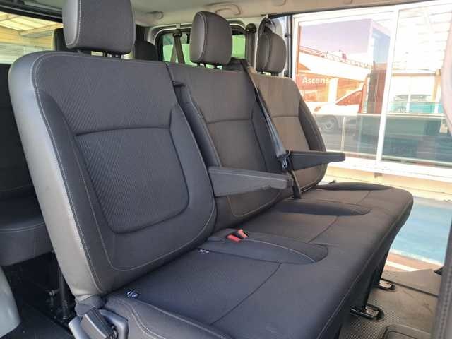 RenaultTrafic dCi 125 Passenger Combi TT Largo Energy Ed. 92 kW (125 CV) Vehículo usado en Barcelona - 18