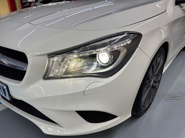 Mercedes-BenzCLA Shooting Brake 180 90 kW (122 CV) Vehículo usado en Barcelona - 24