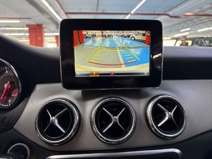 Mercedes-Benz CLA Shooting Brake 180 90 kW (122 CV)