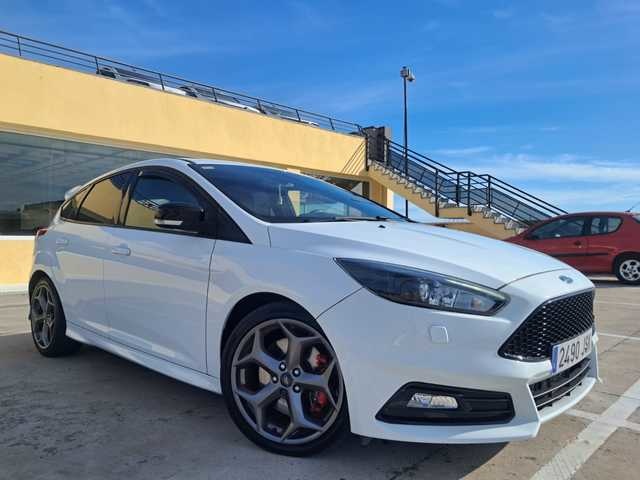 FordFocus 2.0 TDCI S&S ST 136 kW (185 CV) Vehículo usado en Barcelona - 3