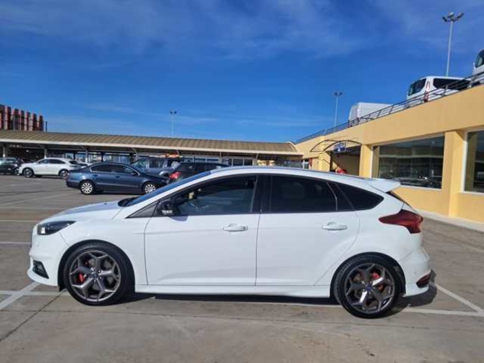 FordFocus 2.0 TDCI S&S ST 136 kW (185 CV) Vehículo usado en Barcelona - 7 FordFocus 2.0 TDCI S&S ST 136 kW (185 CV) Vehículo usado en Barcelona - 7