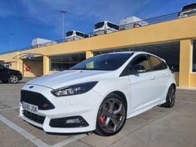 Ford Focus 2.0 TDCI S&S ST 136 kW (185 CV) Ford Focus 2.0 TDCI S&S ST 136 kW (185 CV)