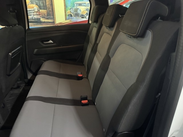 DaciaJogger Extreme Go ECO-G 74 kW (100 CV) Vehículo usado en Barcelona - 14