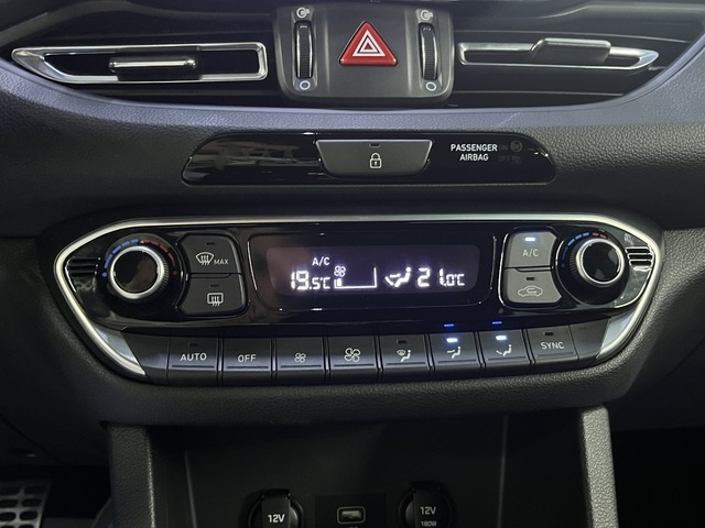 Hyundaii30 1.0 TGDI N-Line 30 Aniversario 88 kW (120 CV) Vehículo usado en Barcelona - 25