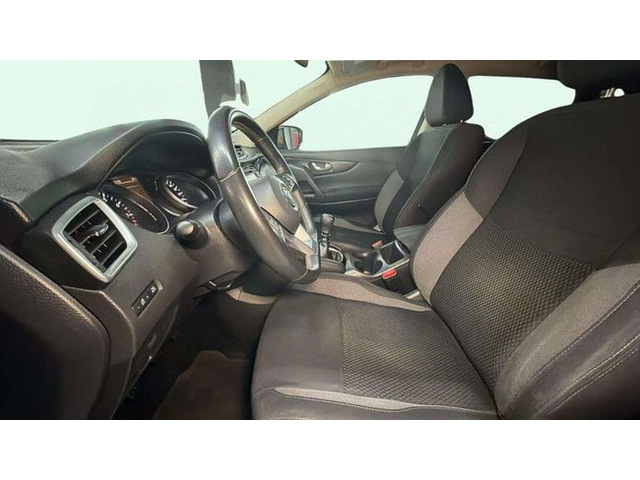 NissanQashqai DIG-T 115 Acenta 85 kW (115 CV) Vehículo usado en Barcelona - 9 NissanQashqai DIG-T 115 Acenta 85 kW (115 CV) Vehículo usado en Barcelona - 9