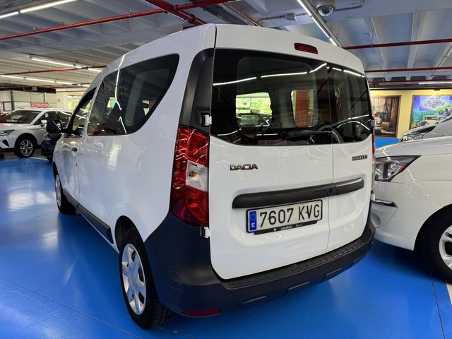 DaciaDokker Essential Blue dCi 55 kW (75 CV) Vehículo usado en Barcelona - 12 DaciaDokker Essential Blue dCi 55 kW (75 CV) Vehículo usado en Barcelona - 12