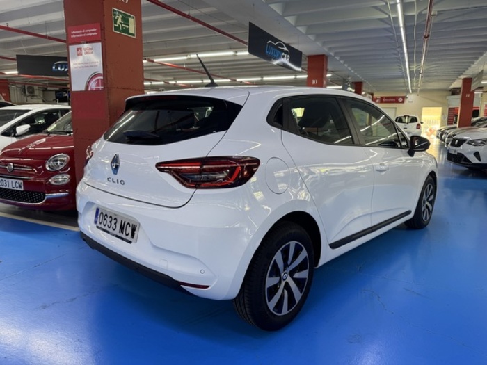 RenaultClio Techno TCe 66 kW (90 CV) Vehículo usado en Barcelona - 10 RenaultClio Techno TCe 66 kW (90 CV) Vehículo usado en Barcelona - 10