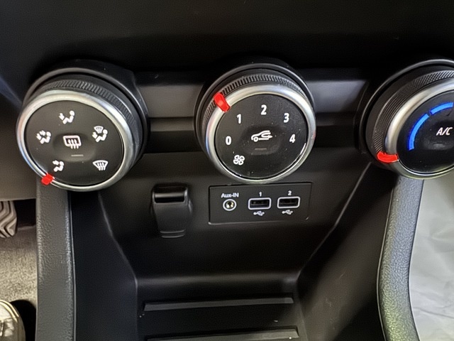 RenaultClio Techno TCe 66 kW (90 CV) Vehículo usado en Barcelona - 20 RenaultClio Techno TCe 66 kW (90 CV) Vehículo usado en Barcelona - 20