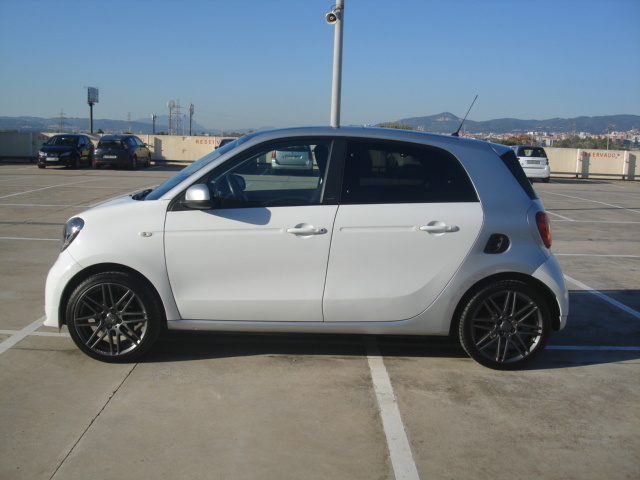 SmartForFour S/S 66 kW (90 CV) Vehículo usado en Barcelona - 3 SmartForFour S/S 66 kW (90 CV) Vehículo usado en Barcelona - 3