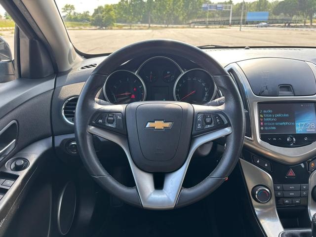 ChevroletCruze 1.6 LT+ Clima 91 kW (124 CV) Vehículo usado en Barcelona - 8