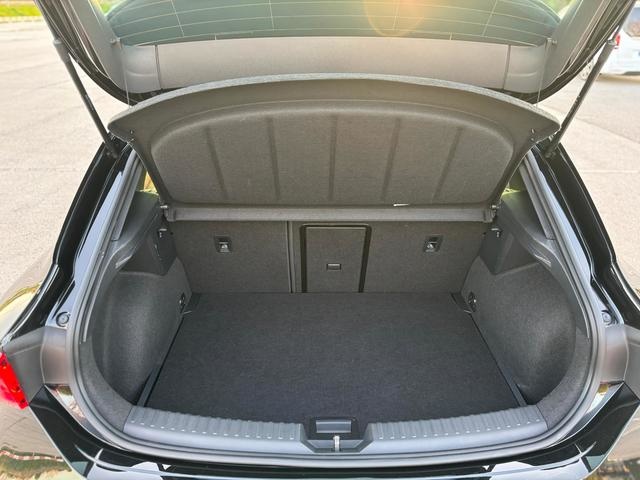CUPRALeón 1.5 TSI 110 kW (150 CV) Vehículo usado en Barcelona - 16 CUPRALeón 1.5 TSI 110 kW (150 CV) Vehículo usado en Barcelona - 16