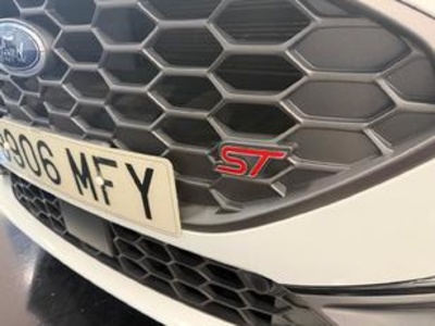 Ford Focus 2.3 EcoBoost ST 3 Auto 206 kW (280 CV) Ford Focus 2.3 EcoBoost ST 3 Auto 206 kW (280 CV)