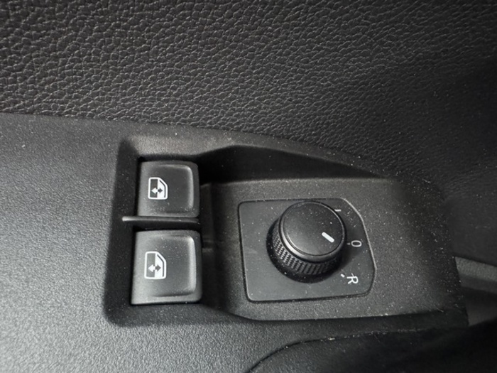 SEATIbiza 1.0 S&S Reference Plus 55 kW (75 CV) Vehículo usado en Barcelona - 9 SEATIbiza 1.0 S&S Reference Plus 55 kW (75 CV) Vehículo usado en Barcelona - 9