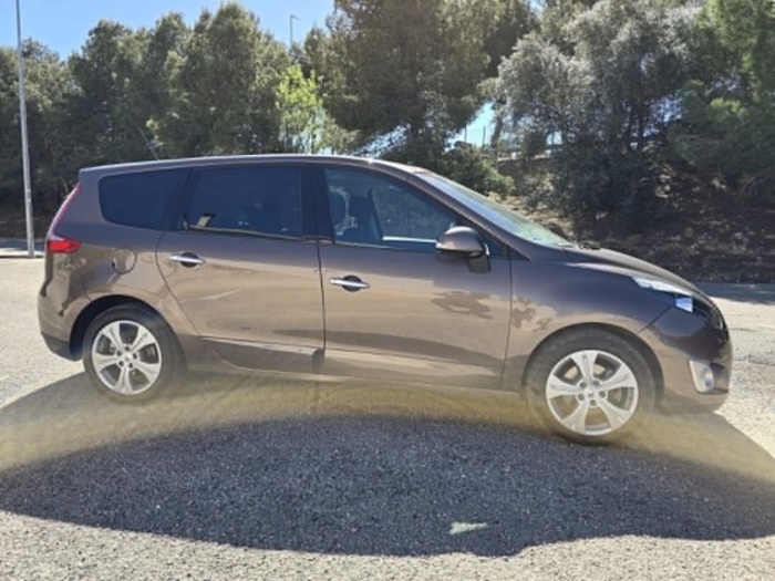 RenaultGrand Scenic Dynamique dCi 96 kW (130 CV) Vehículo usado en Barcelona - 2 RenaultGrand Scenic Dynamique dCi 96 kW (130 CV) Vehículo usado en Barcelona - 2