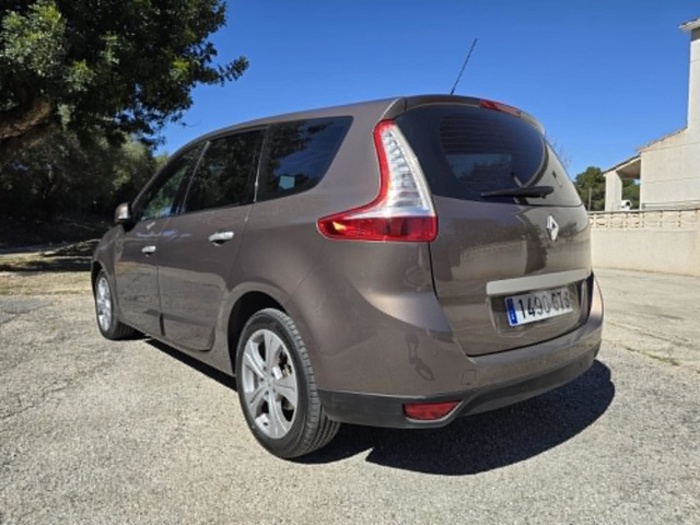 RenaultGrand Scenic Dynamique dCi 96 kW (130 CV) Vehículo usado en Barcelona - 3 RenaultGrand Scenic Dynamique dCi 96 kW (130 CV) Vehículo usado en Barcelona - 3