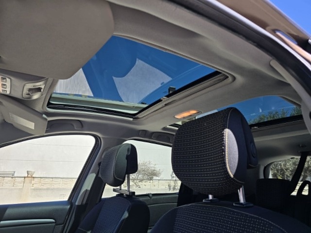 RenaultGrand Scenic Dynamique dCi 96 kW (130 CV) Vehículo usado en Barcelona - 8