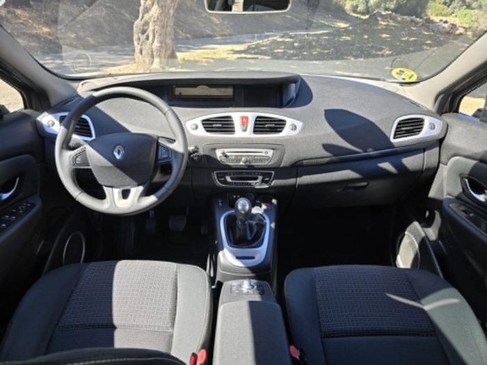 RenaultGrand Scenic Dynamique dCi 96 kW (130 CV) Vehículo usado en Barcelona - 10 RenaultGrand Scenic Dynamique dCi 96 kW (130 CV) Vehículo usado en Barcelona - 10