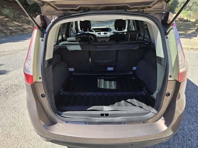 RenaultGrand Scenic Dynamique dCi 96 kW (130 CV) Vehículo usado en Barcelona - 15