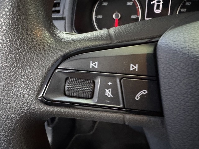 SEATIbiza 1.6 TDI Reference 70 kW (95 CV) Vehículo usado en Barcelona - 17 SEATIbiza 1.6 TDI Reference 70 kW (95 CV) Vehículo usado en Barcelona - 17