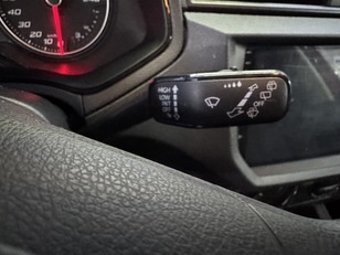 SEAT Ibiza 1.6 TDI Reference 70 kW (95 CV) SEAT Ibiza 1.6 TDI Reference 70 kW (95 CV)