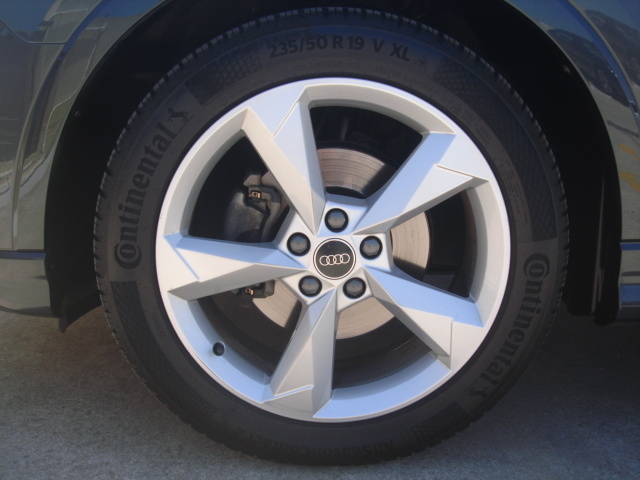 AudiQ3 S line 35 TDI 110 kW (150 CV) S tronic Vehículo usado en Barcelona - 7 AudiQ3 S line 35 TDI 110 kW (150 CV) S tronic Vehículo usado en Barcelona - 7
