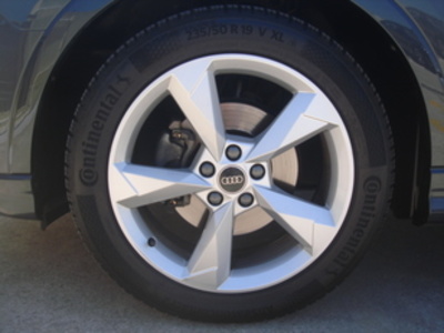 Audi Q3 S line 35 TDI 110 kW (150 CV) S tronic Audi Q3 S line 35 TDI 110 kW (150 CV) S tronic